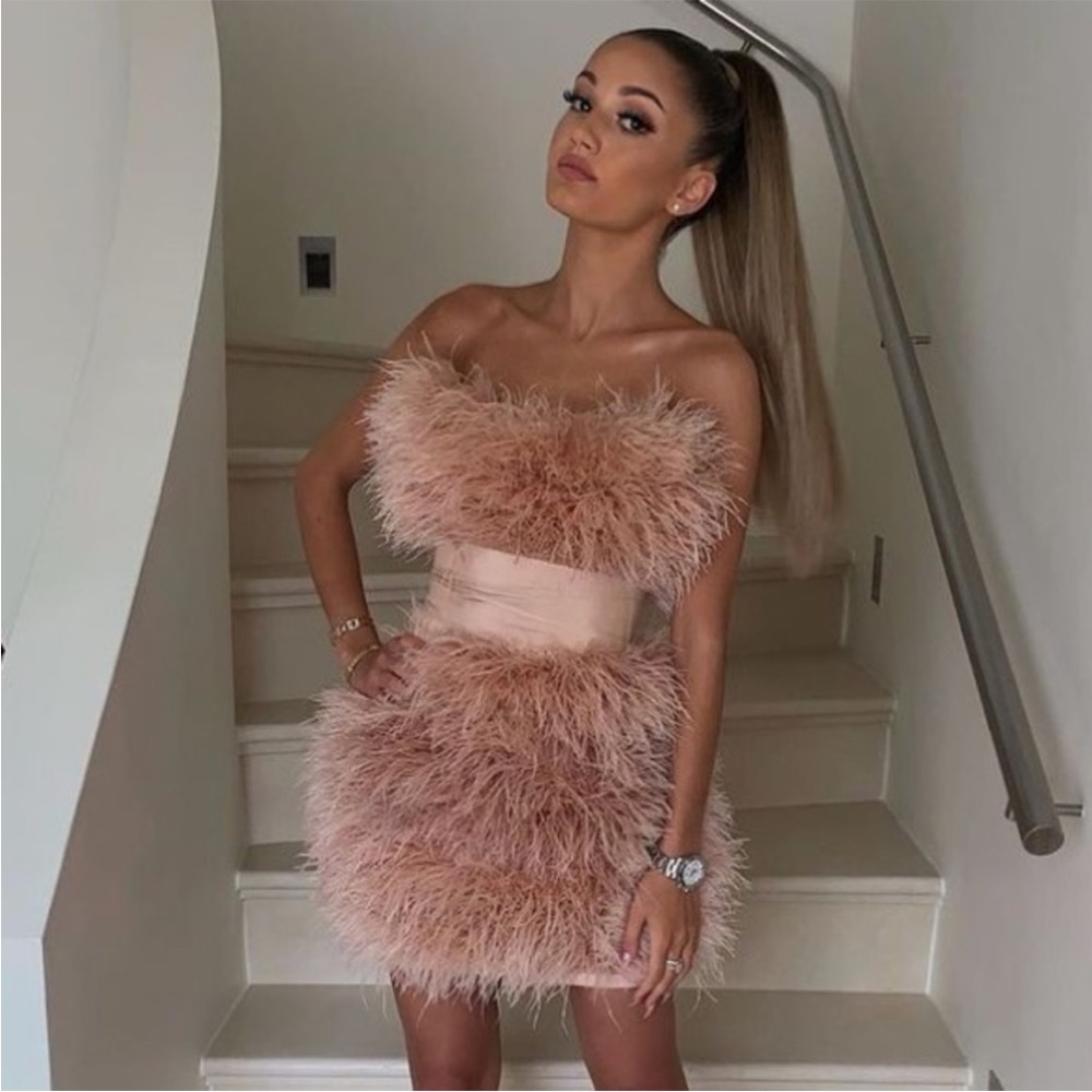 House of CB ‘Shira’ Blush Ostrich Feather Embellished Strapless Mini Dress NWT